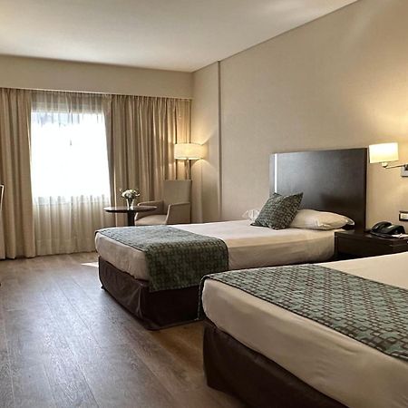 Land Plaza Hotel Bahía Blanca Buitenkant foto